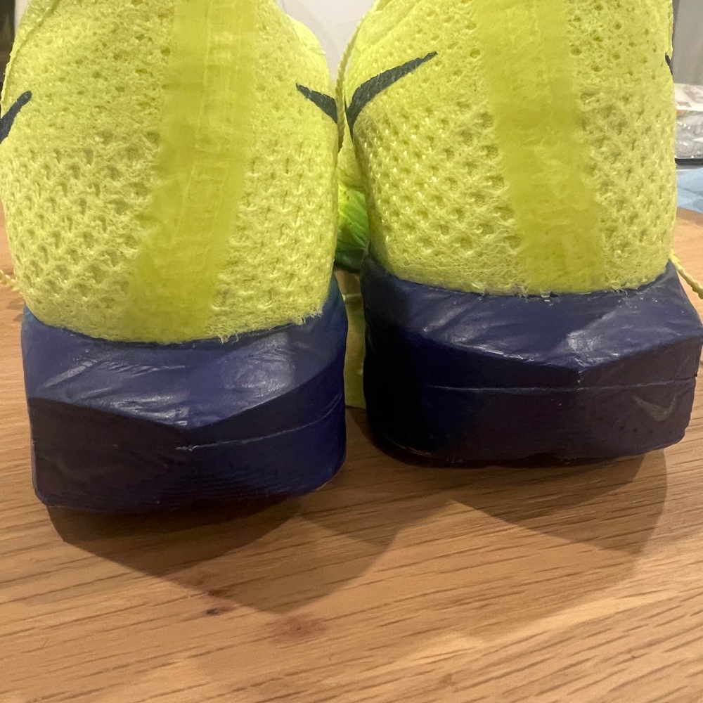Nike Yellow and Blue Athletic Shoes with Flyknit Design - Picture 6 of 7